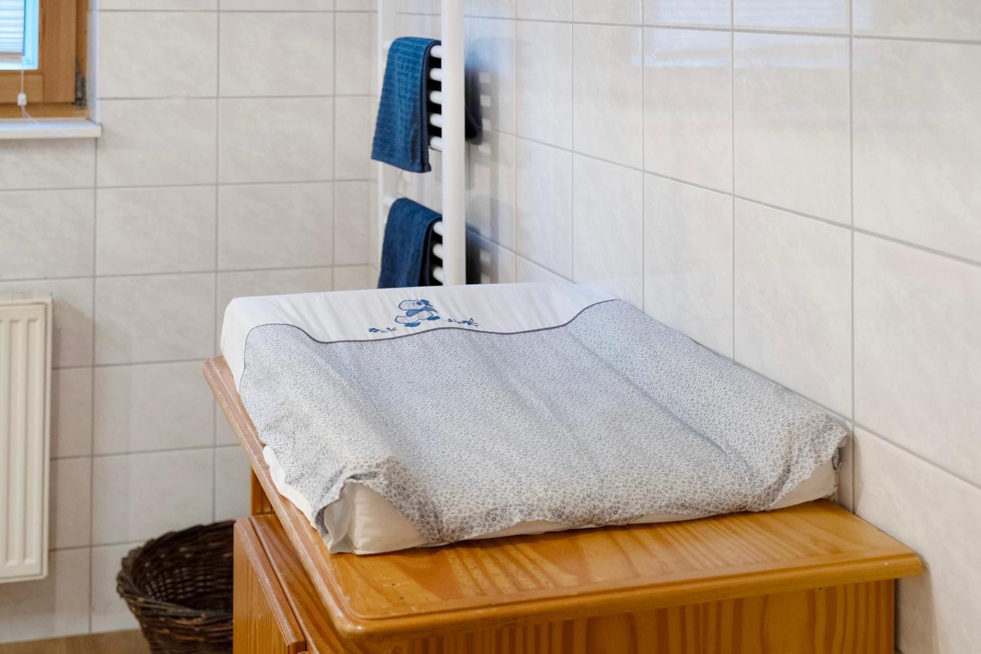 Ruhige Schwarzwald Ferienwohnung Buchenbach  Εξωτερικό φωτογραφία